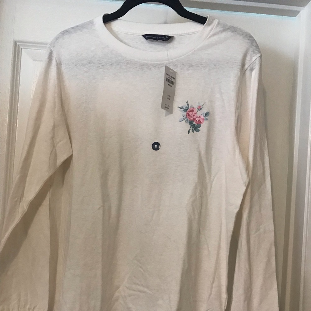 Abercrombie & Fitch t-shirt new with tags